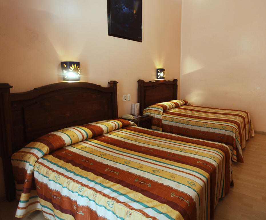 Hotel Imperial Puebla Cameră foto